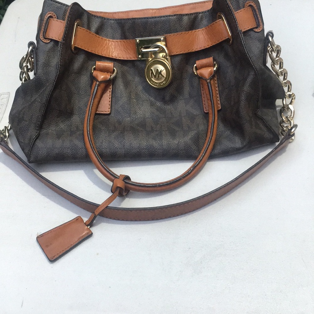 Michael Kors Hamilton shoulder purse